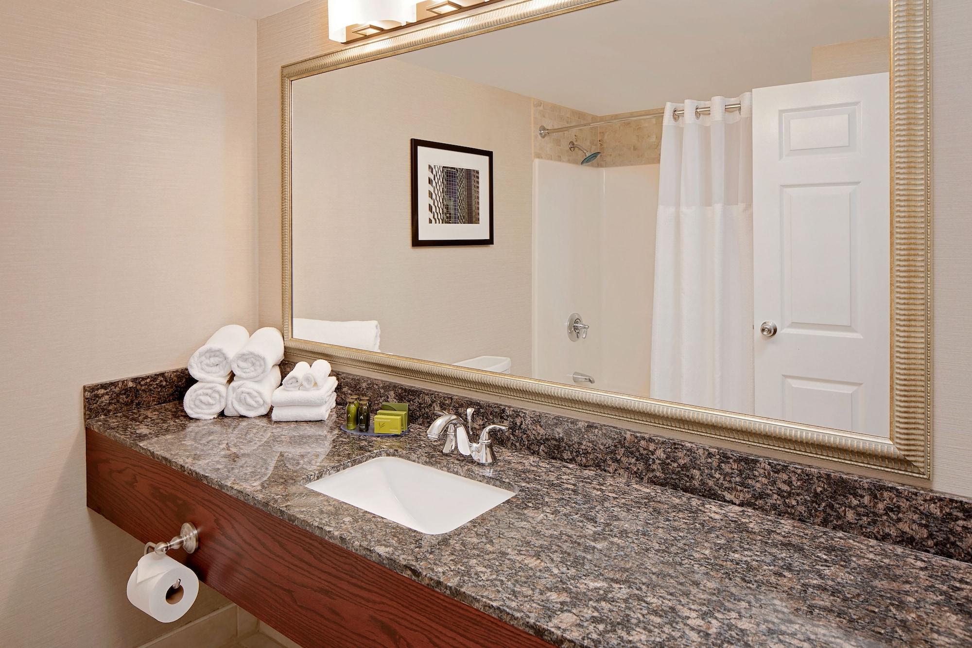 Westford Regency Inn & Conference Center Eksteriør billede